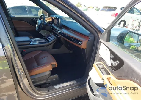 2021 Lincoln Aviator Reserve z USA, uszkodzony, nr VIN 5LM5J7XC4MGL04451